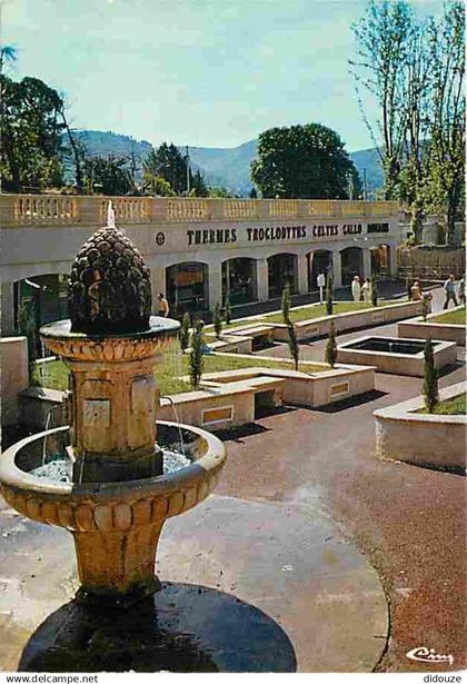 04 - Gréoux les Bains - L'Etablissement Thermal - Entrée des Thermes - Flamme Postale de Gréoux les Bains - CPM - Voir S