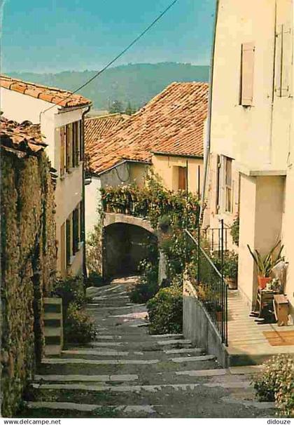 04 - Gréoux les Bains - La rue du Cadran - Flamme Postale de Gréoux les Bains - CPM - Voir Scans Recto-Verso