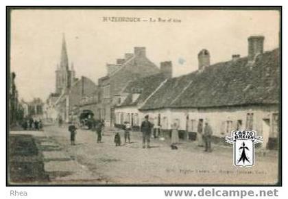 59 Hazebrouck - HAZEBROUCK - La Rue d'Aire - cpa