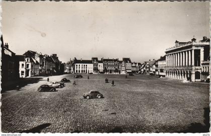 CPA HAZEBROUCK - Grand Place (136067)