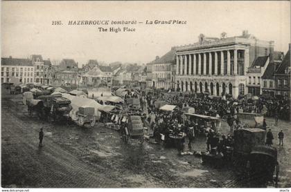 CPA HAZEBROUCK - La Grande Place (136145)