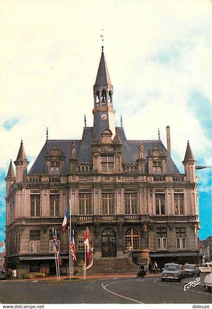 62 - Hénin Beaumont - L'Hôtel de Ville - Automobiles - CPM - Voir Scans Recto-Verso