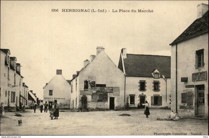 44 - HERBIGNAC - place du marché