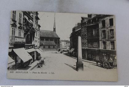 Honfleur, place du marché, Calvados 14