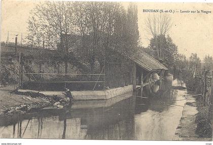 CPA Houdan Lavoir sur la Vesgre