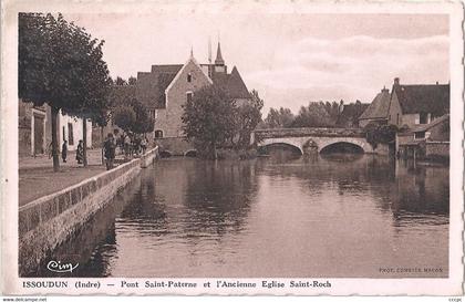 CPA Issoudun Pont Saint-Paterne et l'Ancienne Eglise Saint-Roch