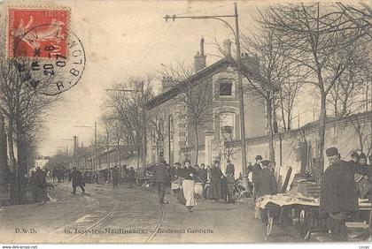 CPA Issy-les-Moulineaux Boulevard Gambetta