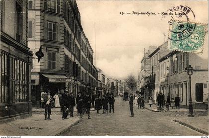 CPA IVRY-sur-SEINE Rue du Liegat (869470)