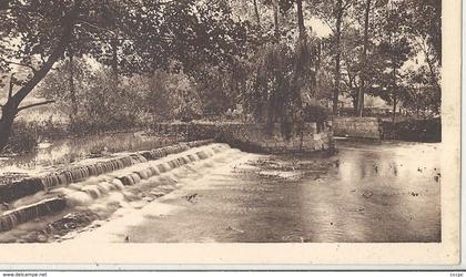 CPSM Moulin de Jouy La Chute d'eau