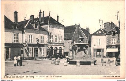 CPA- Carte Postale -France  L'Isle sur Serein- Place de la Fontaine   VM42899ok+