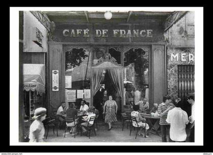 Reproduction CPA - 84 L'Isle sur la Sorgue - Terrasse du Café de France en 1979 - CPM - Carte neuve - Voir Scans Recto-V