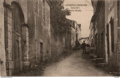 la chapelle basse mer * la rue du paradis