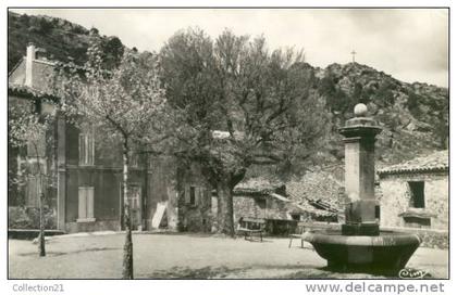 LA GARDE FREINET ... PLACE DES AIRES