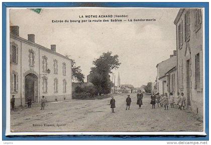 85 - La MOTHE ACHARD --  Entrée du Bourg......