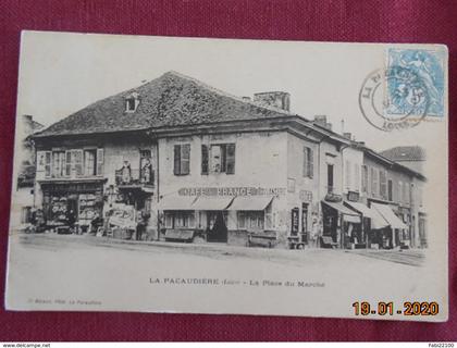 CPA - La Pacaudière - La Place du Marché