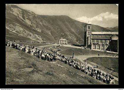 38 - La Salette - Pèlerinage de Notre Dame de La Salette - La Procession du Saint-Sacrement - Animée - Mention Photograp