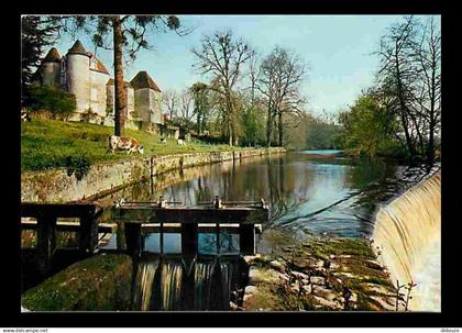 86 - La Trimouille - Le Château de la rivière - Vaches - CPM - Voir Scans Recto-Verso