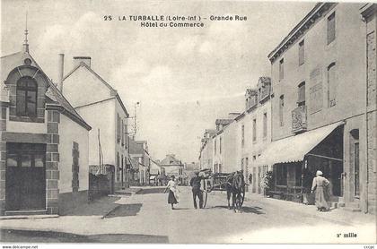 CPA La Turballe La Grande-Rue Hôtel du Commerce