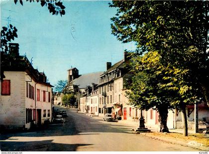 lasseube * la place amélie lacaze , rue du vieux couvent