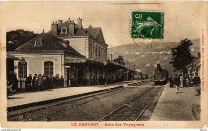 CPA LE CREUSOT - Gare des Voyageurs (295844)