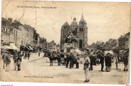 CPA Le NEUBOURG - Place du Marché (182335)