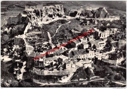 Le Village et les Ruines du Château - Les-Baux-de-Provence