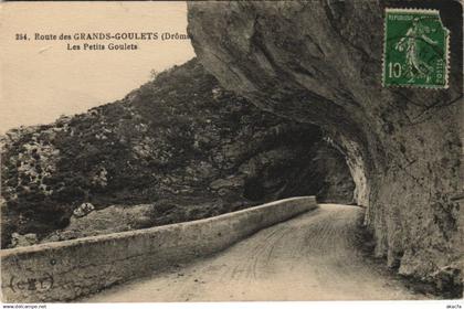 CPA Route des Grands-Goulets Les Petits Goulets FRANCE (1101695)