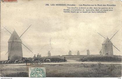 CPA Les Herbiers les Moulins sur le Mont des Alouettes