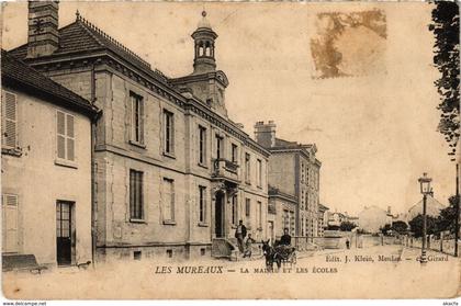 CPA Les Mureaux - La Mairie et le Ecoles (103166)