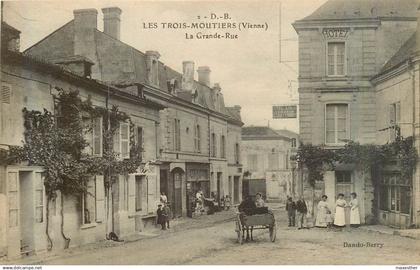 LES TROIS MOUTIERS  la grande rue