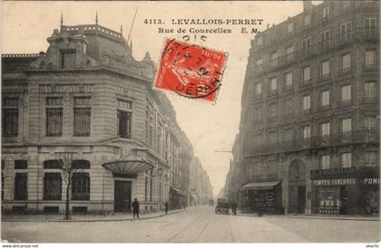 CPA LEVALLOIS-PERRET Rue de Courcelles (806768)