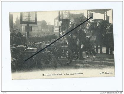 CPA  Lèves  - Les Caves Gauloises   -  (  Motos , Motocyclettes  anciennes " Le Grimpeur " )