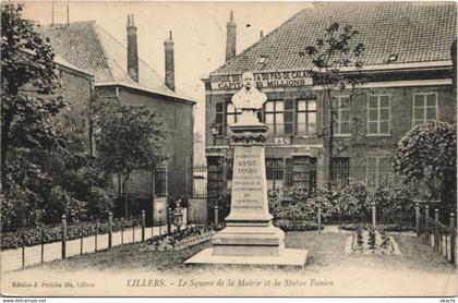 CPA LILLERS-Le Square de la Mairie et la Statue Fanien (43912)