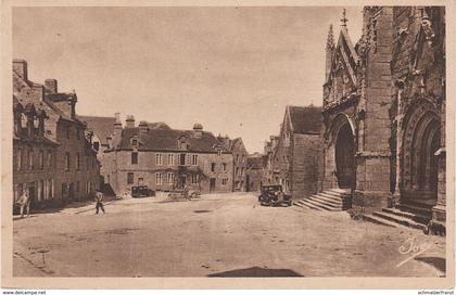 CPA - AK Locronan Grand Place a Plogonnec Kerlaz Plonévez Porzay Le Juch Quéménéven Douarnenez Ploéven Finistère