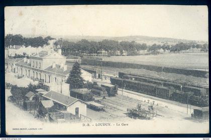 cpa du 86 Loudun la gare   STEP191