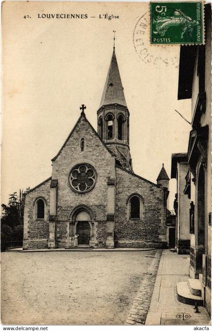 CPA LOUVECIENNES Eglise (1386297)