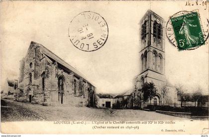 CPA Louvres Eglise et le Clocher (1340390)