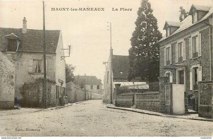 MAGNY LES HAMEAUX  la place