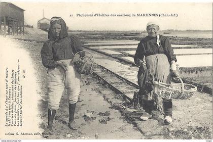 CPA Pêcheuses d'Huitres des environs de Marennes