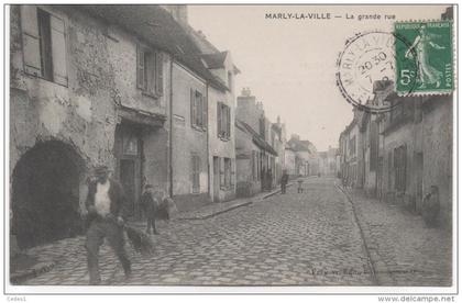 MARLY LA VILLE  LA GRANDE RUE  ANIMEE