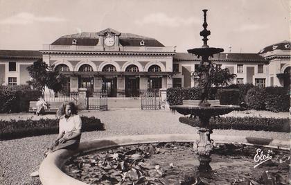 Marmande 47 - Gare Chemins de Fer - Fontaine