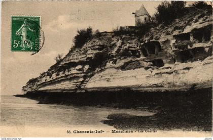 CPA Charente-Inf. - MESCHERS - Les Grottes (975733)