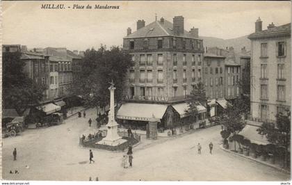 CPA MILLAU - Place du mandaroux (148127)