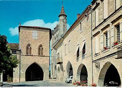 47 - Monflanquin - La place de la Mairie - Automobiles - CPM - Voir Scans Recto-Verso