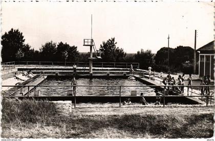 CPA MONTENDRE - La Piscine (481089)