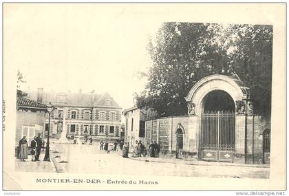 MONTIER EN DER ENTREE DU HARAS