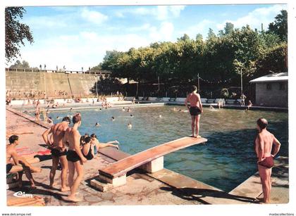 Montredon Labessonie (81 - Tarn) la piscine