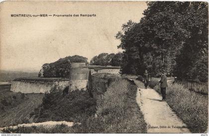 CPA MONTREUIL-sur-MER - Promenade des Remparts (45096)