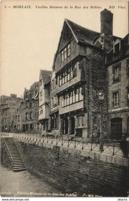 CPA MORLAIX Rue des Nobles (144063)