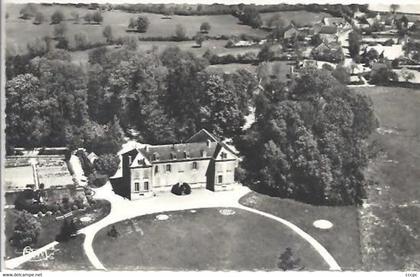 CPSM Moulin-Engilbert Château de Mourceau vue aérienne